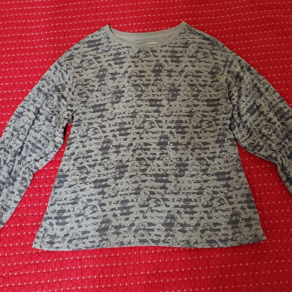 Shirt - Picture 2 of 7
